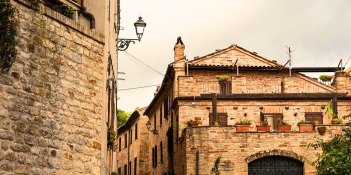 The historic center of Santa Vittoria in Matenano: 7 stops itinerary for a leap into the past 