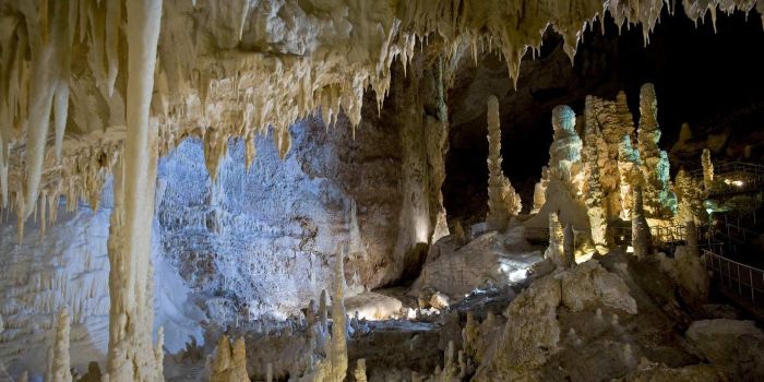 Frasassi caves