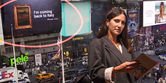 Sorpresa a Times Square: la Monna Lisa annuncia il suo ritorno in Italia