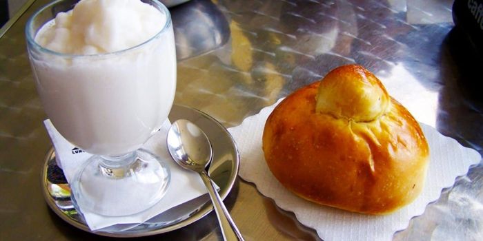 The Sicilian granita: the most popular SIcilian fozen dessert