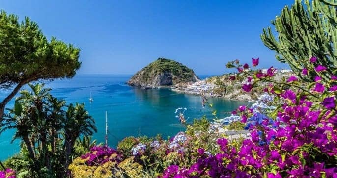 Campania: Sant'Angelo, il gioiello dell'isola d'ischia 