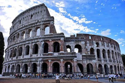 Italy defies Omicron and becomes the first for tourist presences in Europe in 2021