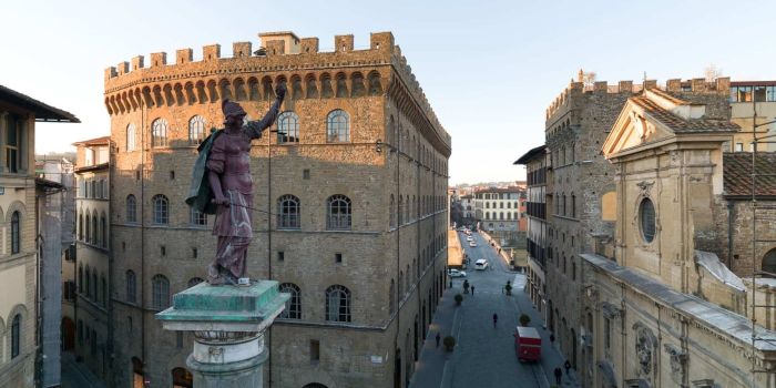 Museo Ferragamo: la retrospettiva dedicata al «calzolaio delle star» sta incantando Firenze 