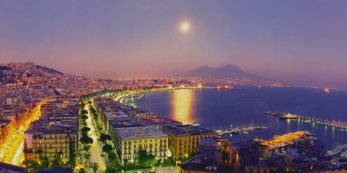 10 cose romantiche da fare a Napoli: locations e idee da scoprire in coppia