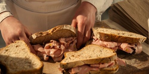 The queen Mortadella: how to recognize and buy the best one