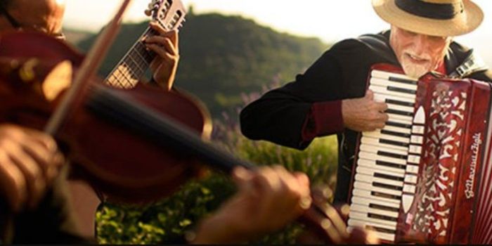 Folk events in Italy