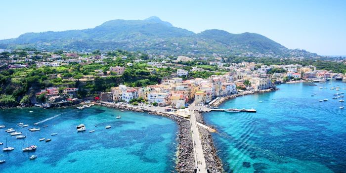 where to go in Italy without a car