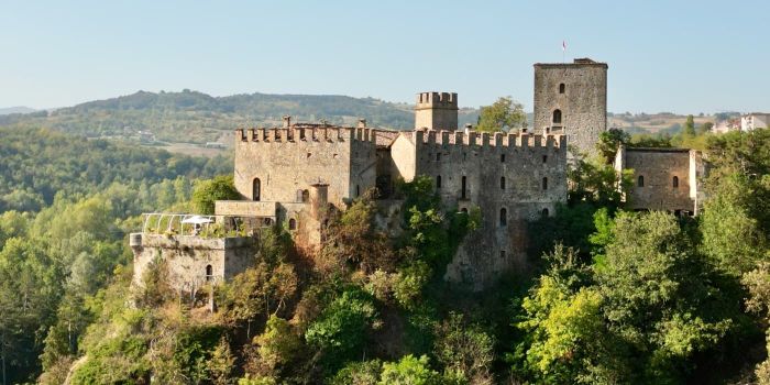 The Medieval Castles Tour in Italy