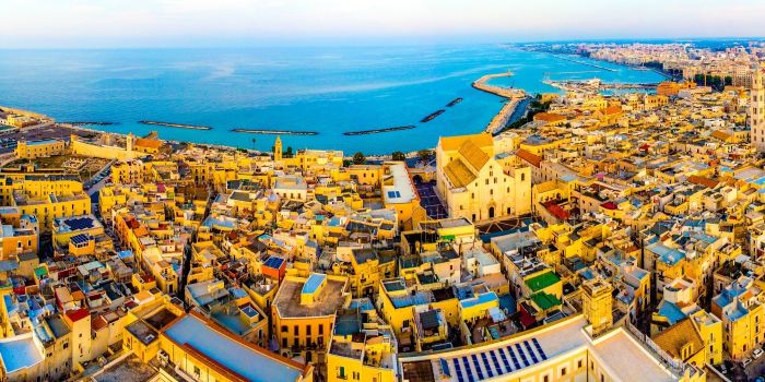 Come muoversi a Bari con il trasporto pubblico: guida aggiornata