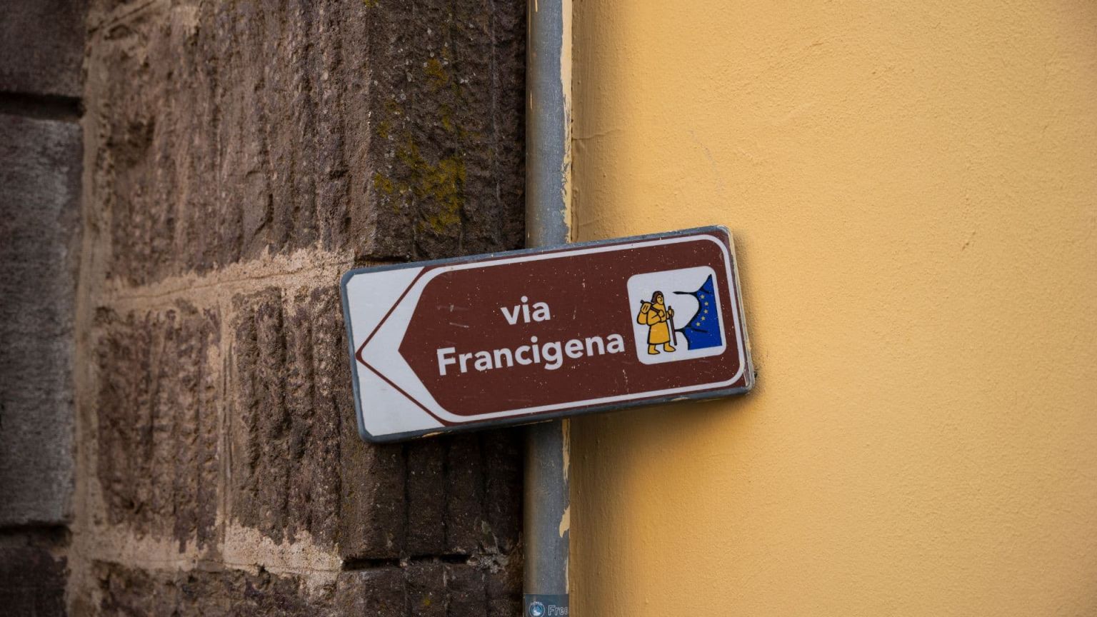 2538-via-francigena-segnaletica