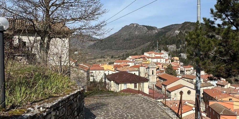 Must-see-in-Alto Molise-towards-Monte-Ferrante Must-see-in-Alto Molise-towards-Monte-Ferrante