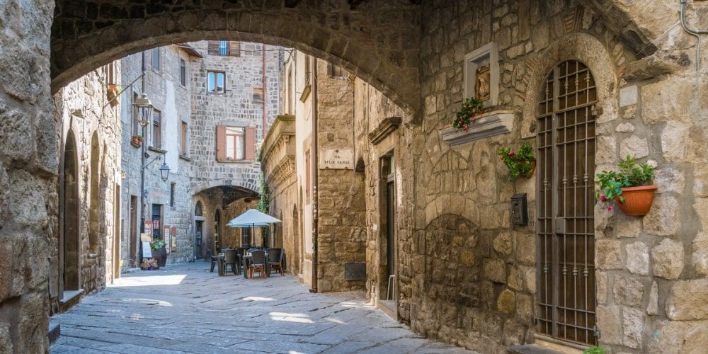 San Pellegrino a Viterbo, tra i quartieri medievali più grandi e belli in Europa San Pellegrino a Viterbo, tra i quartieri medievali più grandi e belli in Europa