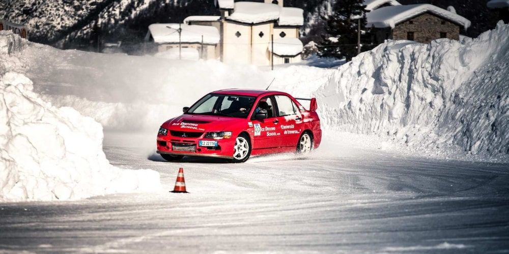 Supercar at Ghiacciodromo Livigno