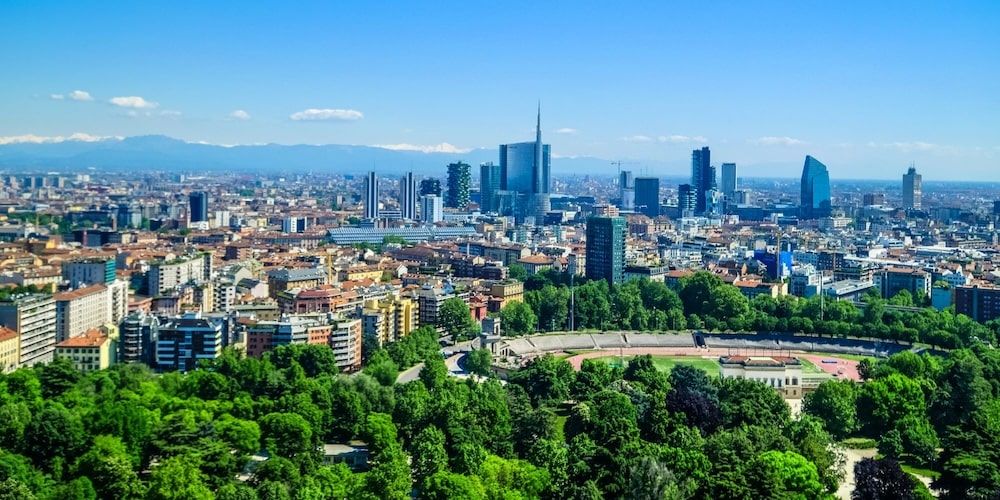 Events not to be missed in Italy 2026: Milan skyline
