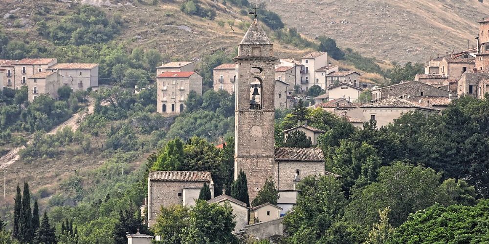 Destinations not to be missed in Italy in 2025: Santo Stefano di Sessanio