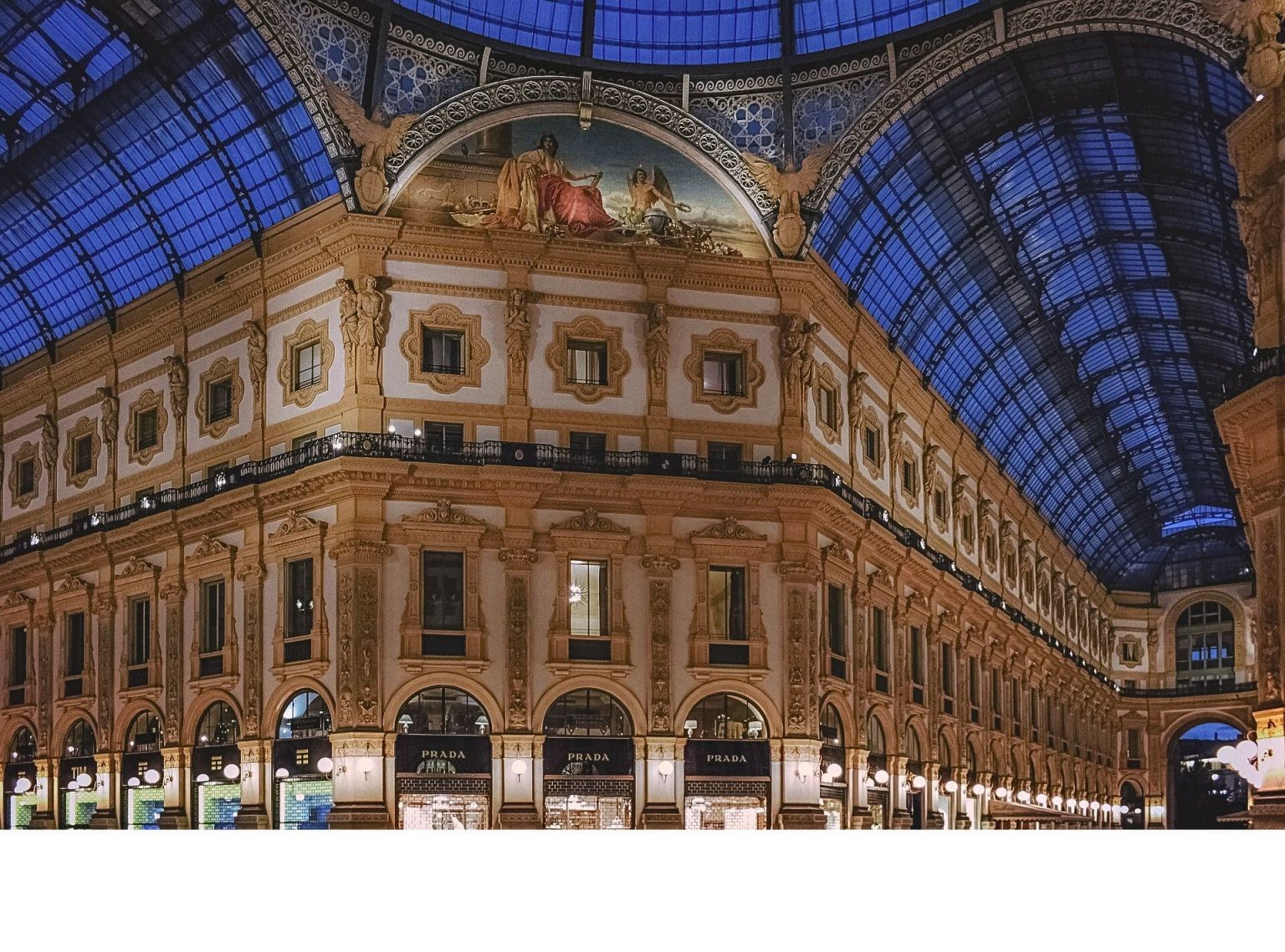 galleria-vittorio-emanuele-ii-milan-original-prada-store