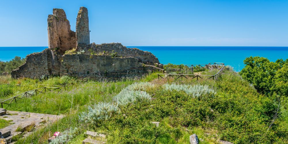 2. Pisciotta e Ascea (Cilento) 2. Pisciotta e Ascea (Cilento)