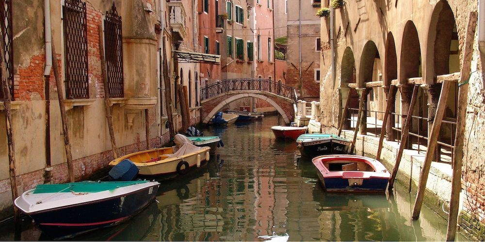 How Venice was built: the foundations of the floating city How Venice was built: the foundations of the floating city