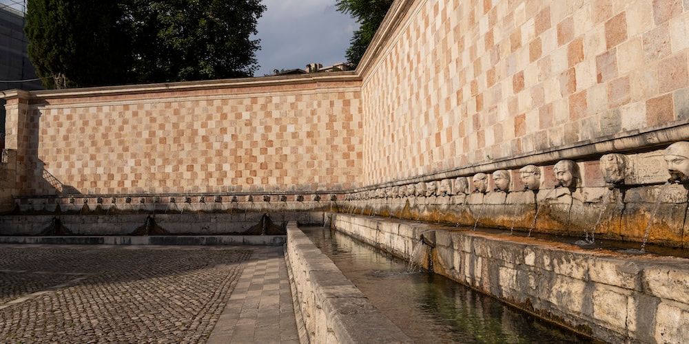 Visit L'Aquila, Fountain of the 99 Spouts