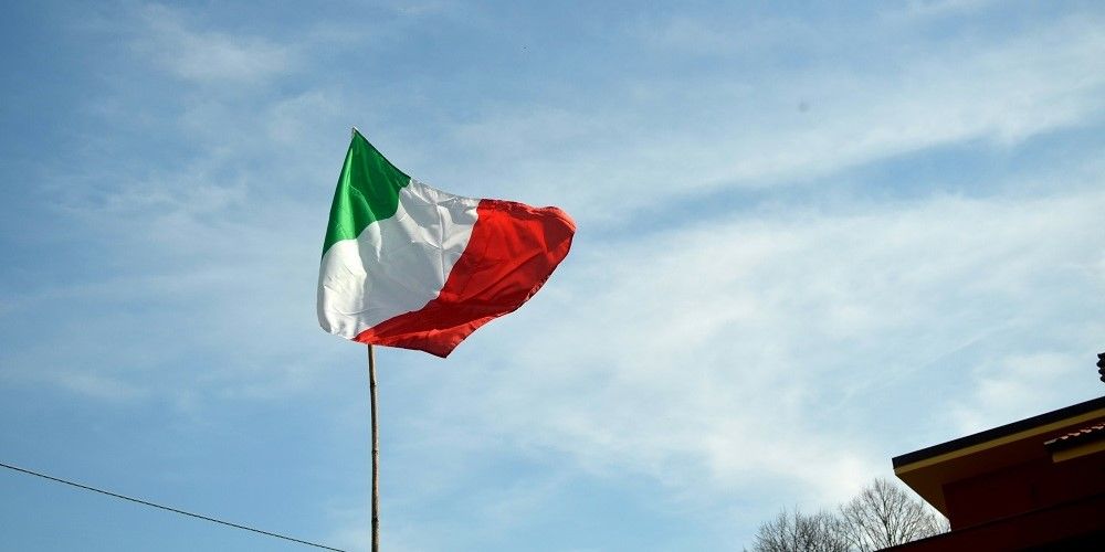 The Italian tricolor that waves