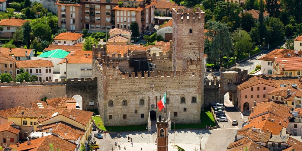 Human chess game Italy