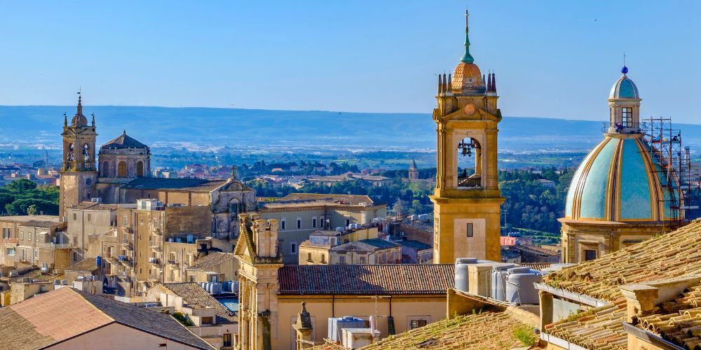 Itinerario Val di Noto: Caltagirone Itinerario Val di Noto: Caltagirone