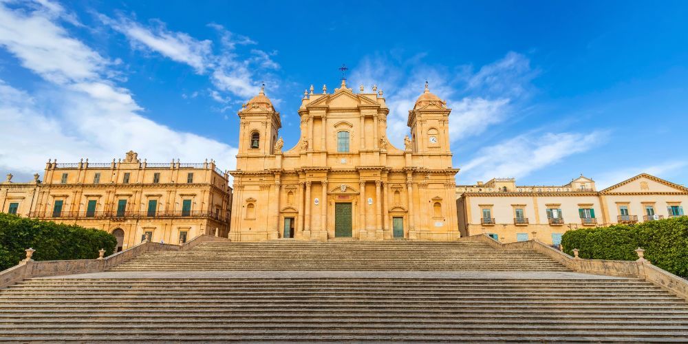 Itinerario Val di Noto: Noto, il cuore barocco della Sicilia Itinerario Val di Noto: Noto, il cuore barocco della Sicilia