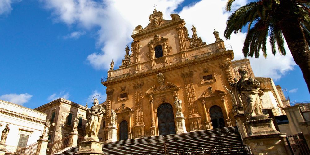Itinerario Val di Noto: Modica Itinerario Val di Noto: Modica
