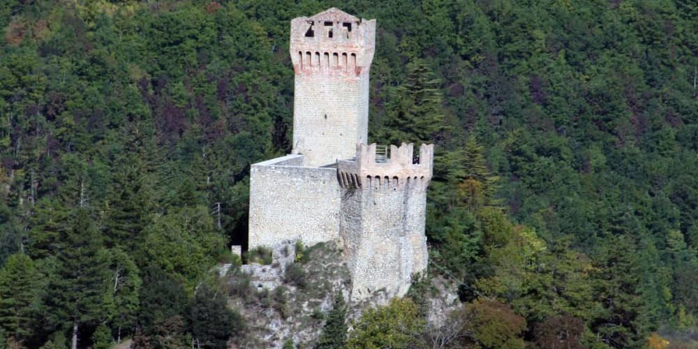 The Fortress of Arquata del Tronto among the castles of Italy The Fortress of Arquata del Tronto among the castles of Italy
