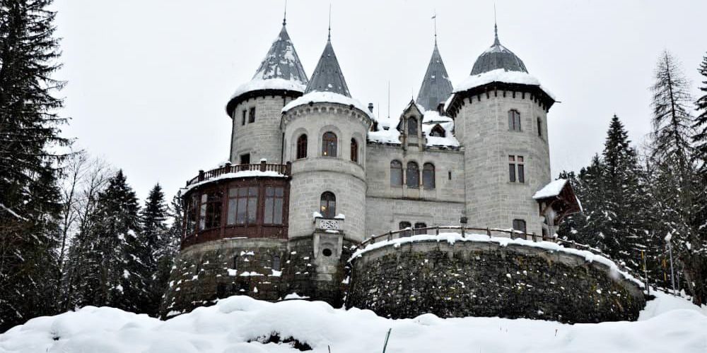 Among the 25 castles in Italy there's the Castel Savoia in Aosta ValleyCastle Among the 25 castles in Italy there's the Castel Savoia in Aosta ValleyCastle