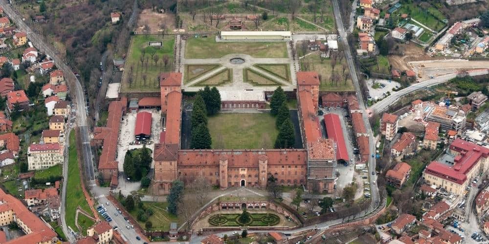 Among the 25 castles of Italy there is the Castle of Moncalieri Among the 25 castles of Italy there is the Castle of Moncalieri