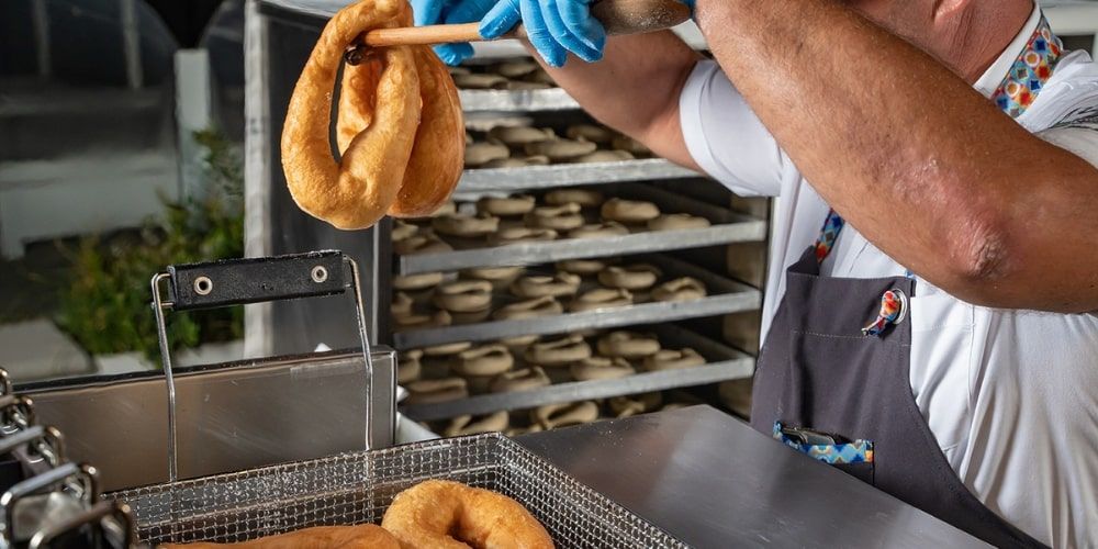 Chalet Ciro: dal laboratorio di famiglia a icona napoletana