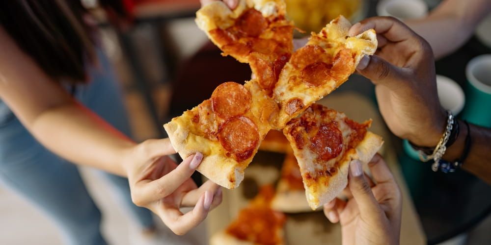 How to spot real pizza Naples - Look at the spotting