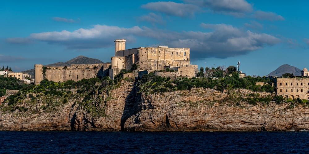 Il Castello Angioino-Aragonese