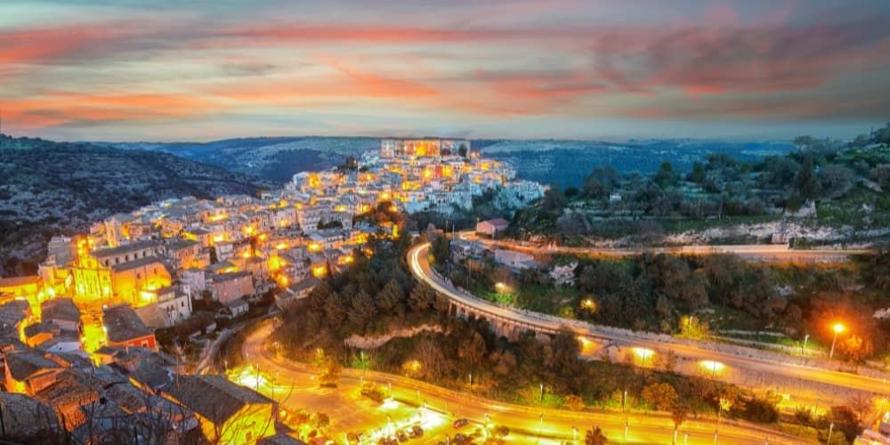 20. Luci ed eventi per il Natale a Ragusa, Sicilia 