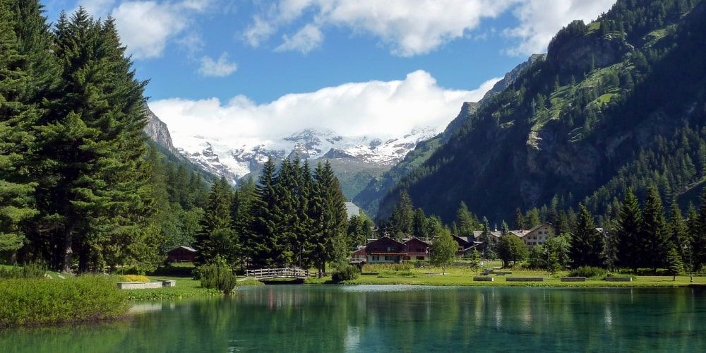 Alpine heritage Valle d’Aosta – Castles, mountains and ancient culture Alpine heritage Valle d’Aosta – Castles, mountains and ancient culture