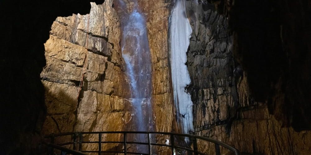 Le misteriose Grotte di Stiffe, la più grande risorgenza attiva d’Italia