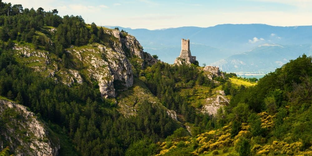 Itinerario culturale a Pescina: palazzi storici, torri e imperdibili case museo