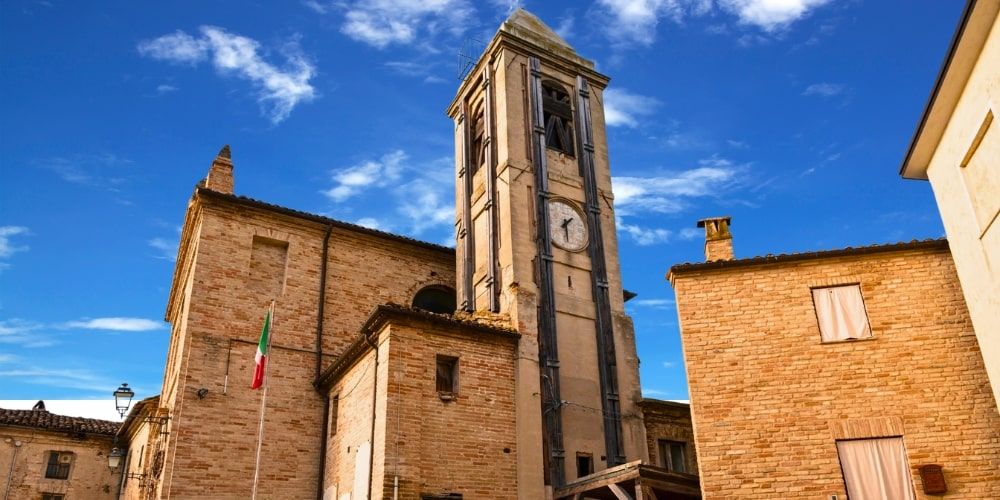 Esplora il centro storico di Torchiaro Esplora il centro storico di Torchiaro