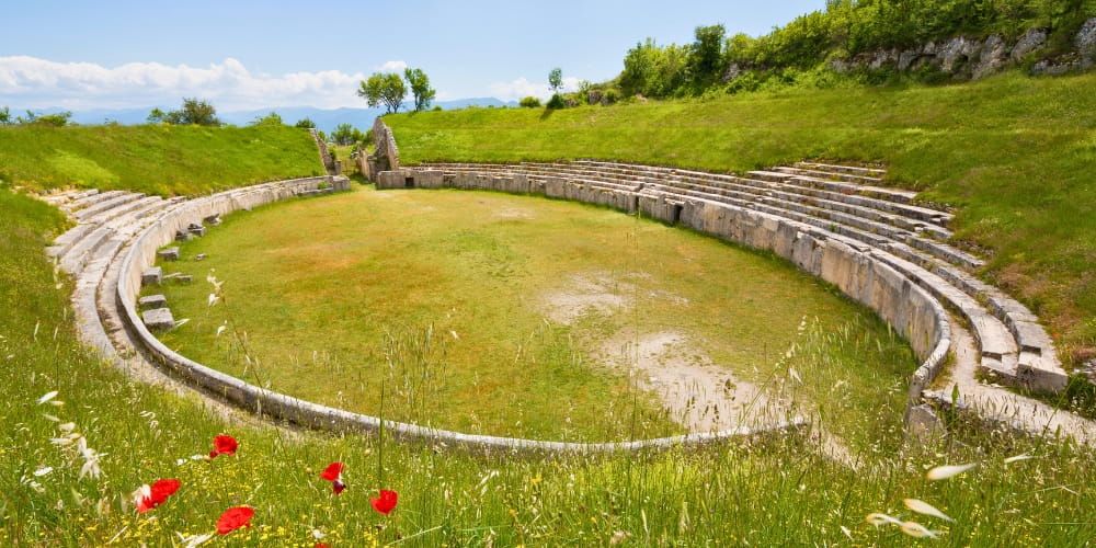 Alba Fucens, scopri uno straordinario sito archeologico romano