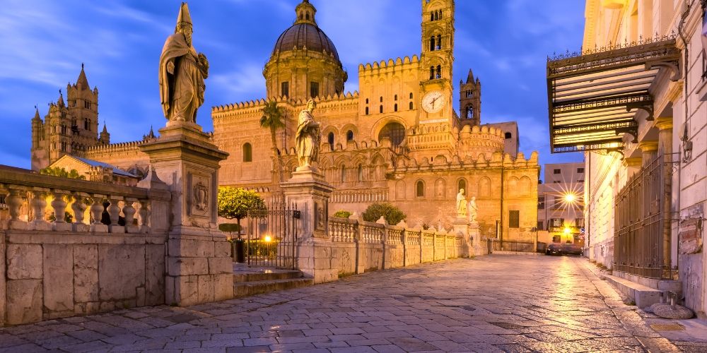 Perché scegliere queste città italiane meno conosciute per gli amanti dell'arte? Perché scegliere queste città italiane meno conosciute per gli amanti dell'arte?
