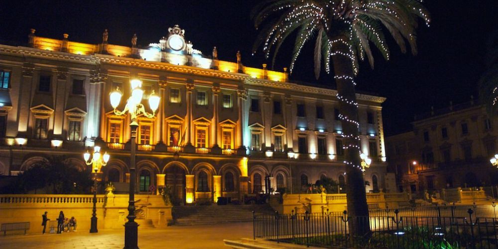 Scopri Sassari e la Discesa dei Candelieri Scopri Sassari e la Discesa dei Candelieri
