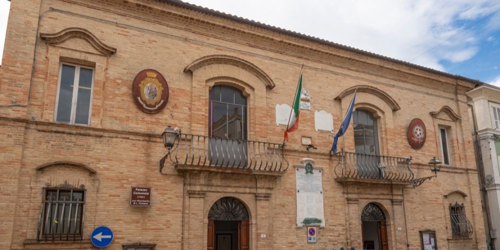 Visita Monte San Pietrangeli - Palazzo Comunale