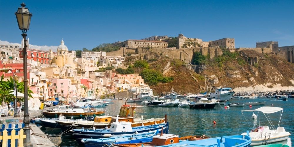 Best coastal towns in Italy: Islands Far from the Tourist Crowds Best coastal towns in Italy: Islands Far from the Tourist Crowds