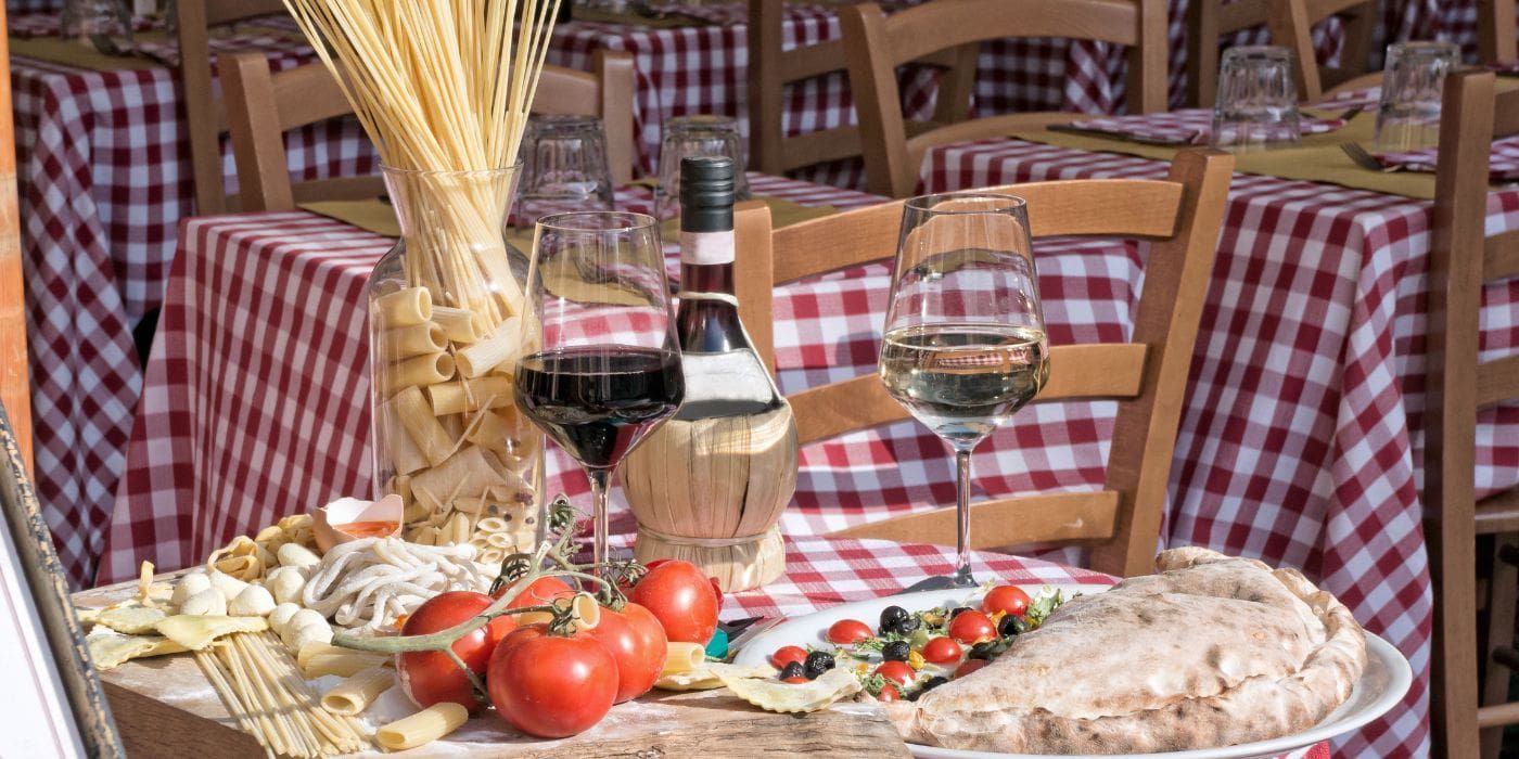 Consigli pratici per evitare le trappole per turisti e vivere la vera Italia Consigli pratici per evitare le trappole per turisti e vivere la vera Italia