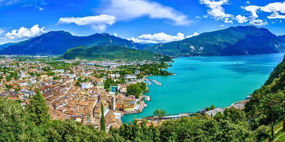 best-beaches-northern-italy best-beaches-northern-italy