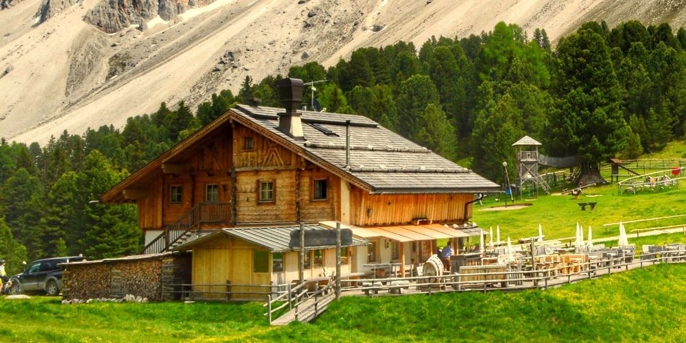 dolomiti like a local, refugees dolomiti like a local, refugees