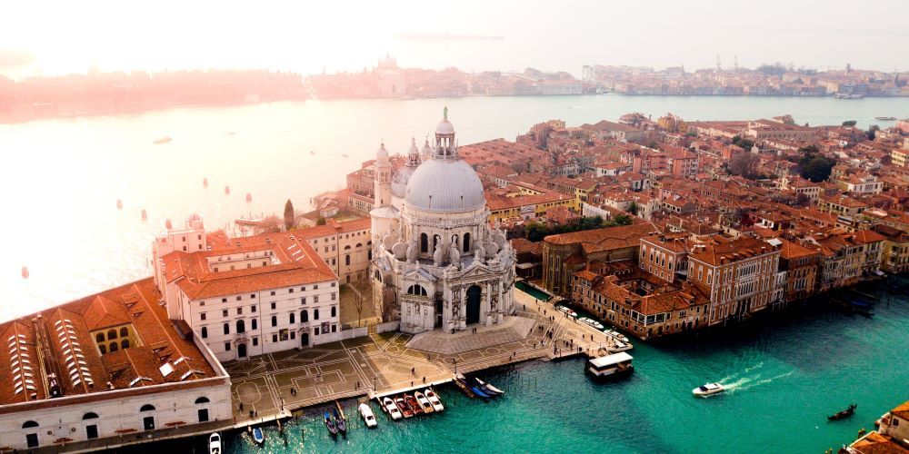 Shopping a Venezia: un viaggio nelle tradizioni secolari Shopping a Venezia: un viaggio nelle tradizioni secolari