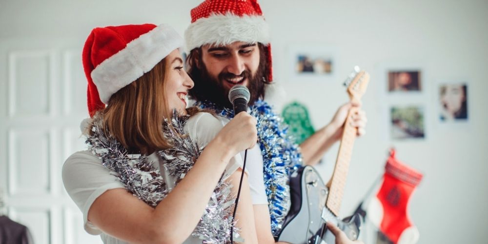 Bohémien e il Natale vissuto nei panni di una giovane coppia