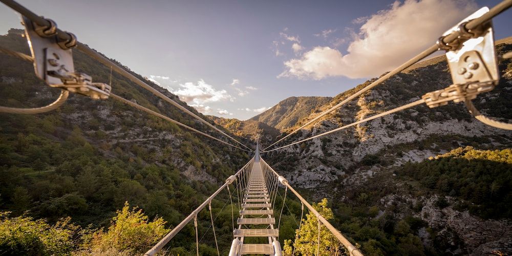 Ponte Tibetano di Castelsaraceno: esperienza sicura